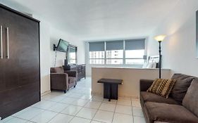 Castle Beach: Serenity Condo